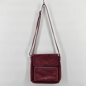 Relic Crossbody Bag Womens Medium Burgundy Faux Leather Adjustable Strap Flap